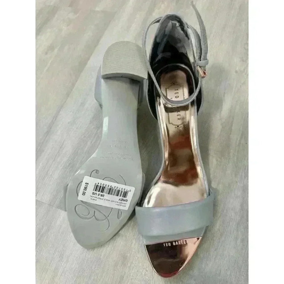 NEW‎ Women's Ted Baker London Sheah gray Block Heel Leather Sandals  Sz 39.5 - Picture 6 of 9